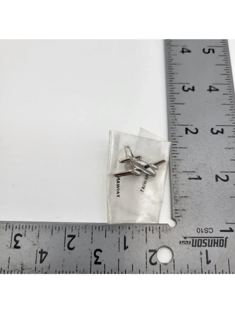 Vintage Beechcraft Enamel Airplane pin Pilot Tie tack
